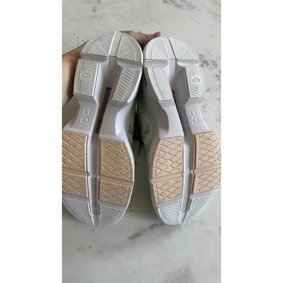 On Cloud Women's Sneakers - Light Green and Beige Size 9 Women’s - Picture 7 of 7